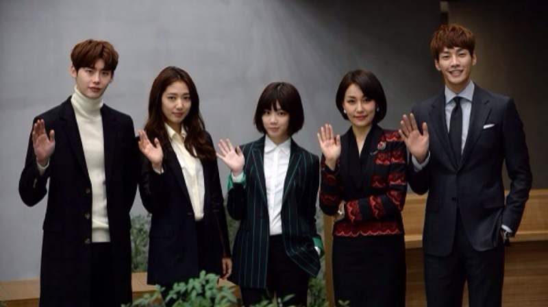 李钟硕的现任女友是谁,两个人相知相恋的过程是怎样的?