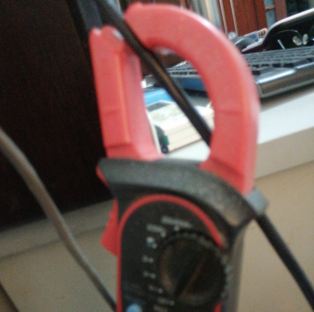 福禄克钳形电流表使用方法,钳形电流表的使用方法课件