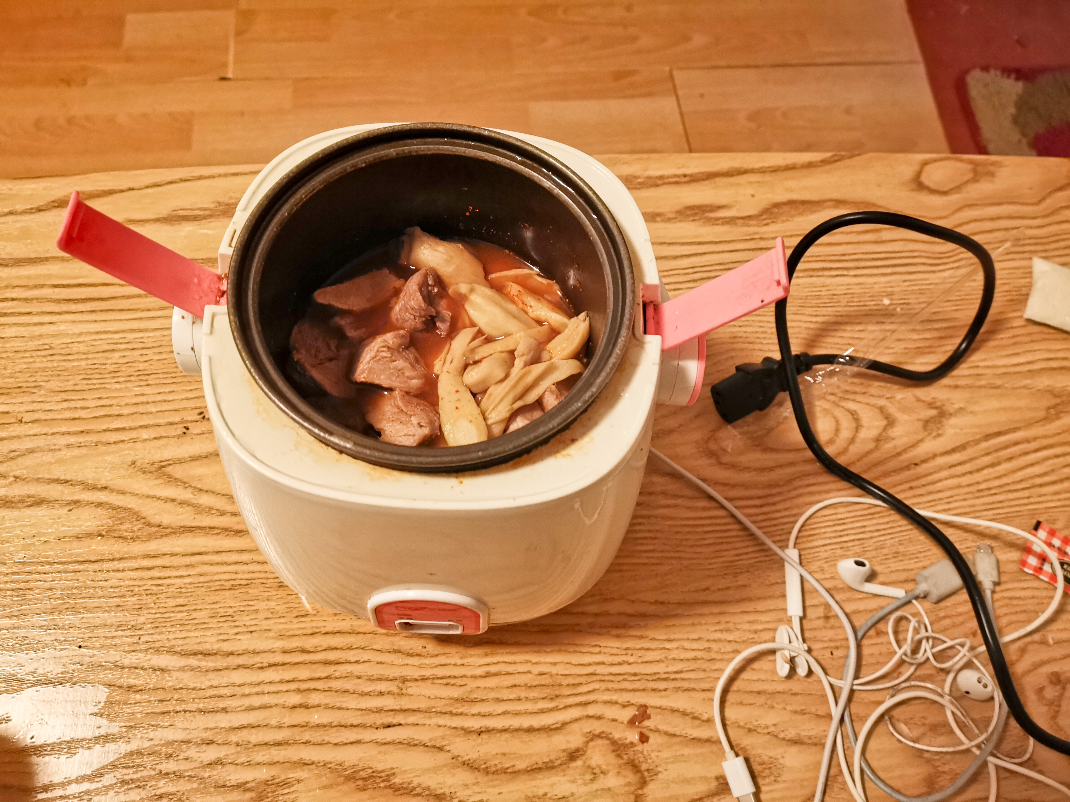 65岁的老人自己去旅游,60岁老人独自旅游