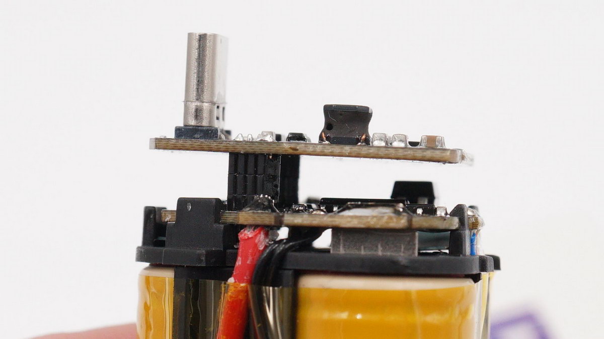 电钻拧三合一螺丝,微型手持小电钻拆解