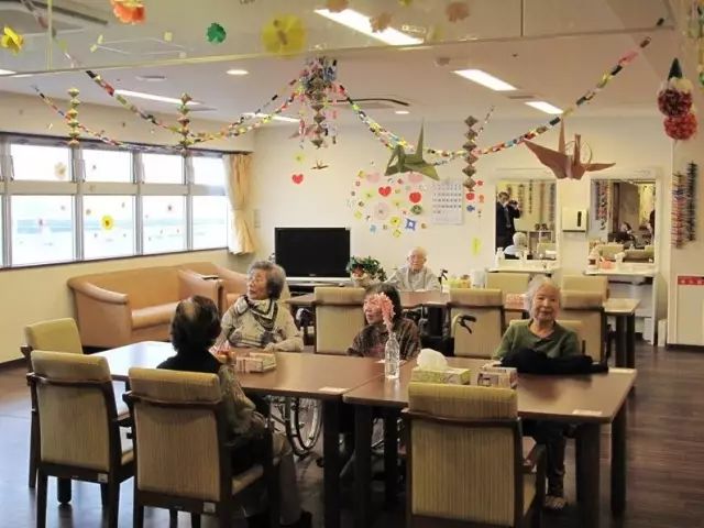 养老院附近适合做什么生意,办一家日本养老院需要多少钱