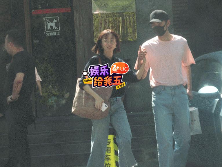 胡冰卿与张铭恩接吻,胡冰卿和张铭恩接吻的视频