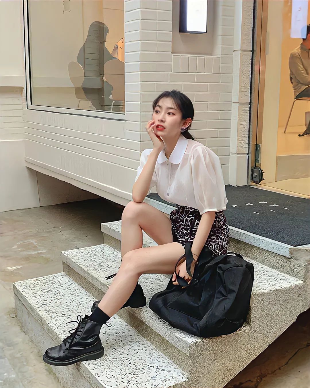 胖mm粗腿马丁靴冬季加绒羊羔绒,今年最火的中筒靴粗腿圆头马丁靴