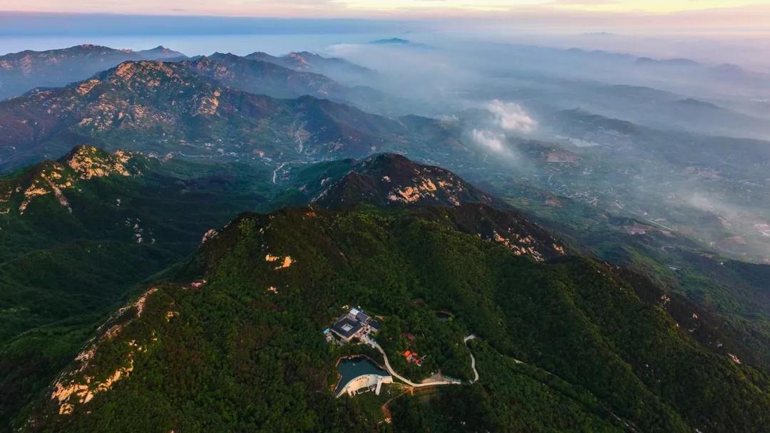 春天登山正确打开方式！这些藏在深处的秘境、美宿、茗茶在等着你！