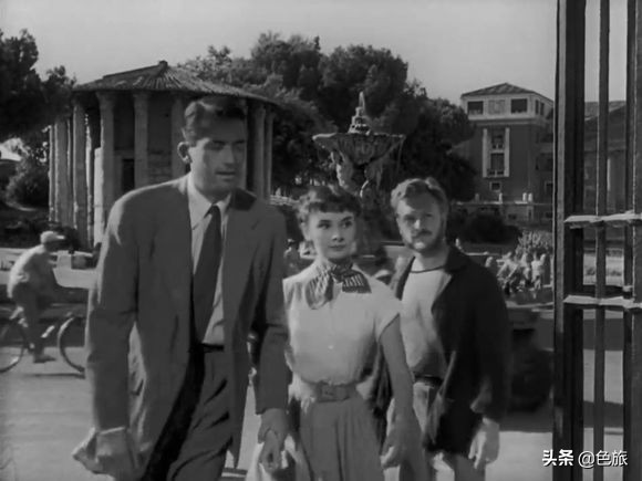 跟随赫本的脚步重温罗马假日,跟着赫本的脚步来到了罗马