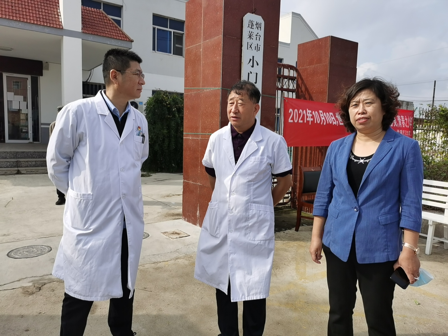 为群众办实事活动进社区,走村入户办实事田间地头谋振兴