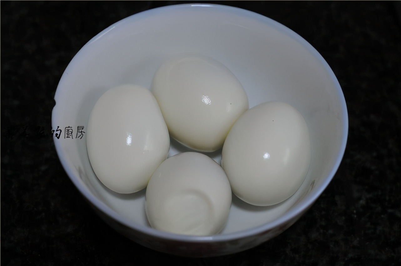 小孩早餐水煮鸡蛋正确方法,怎么对付不吃鸡蛋的儿童