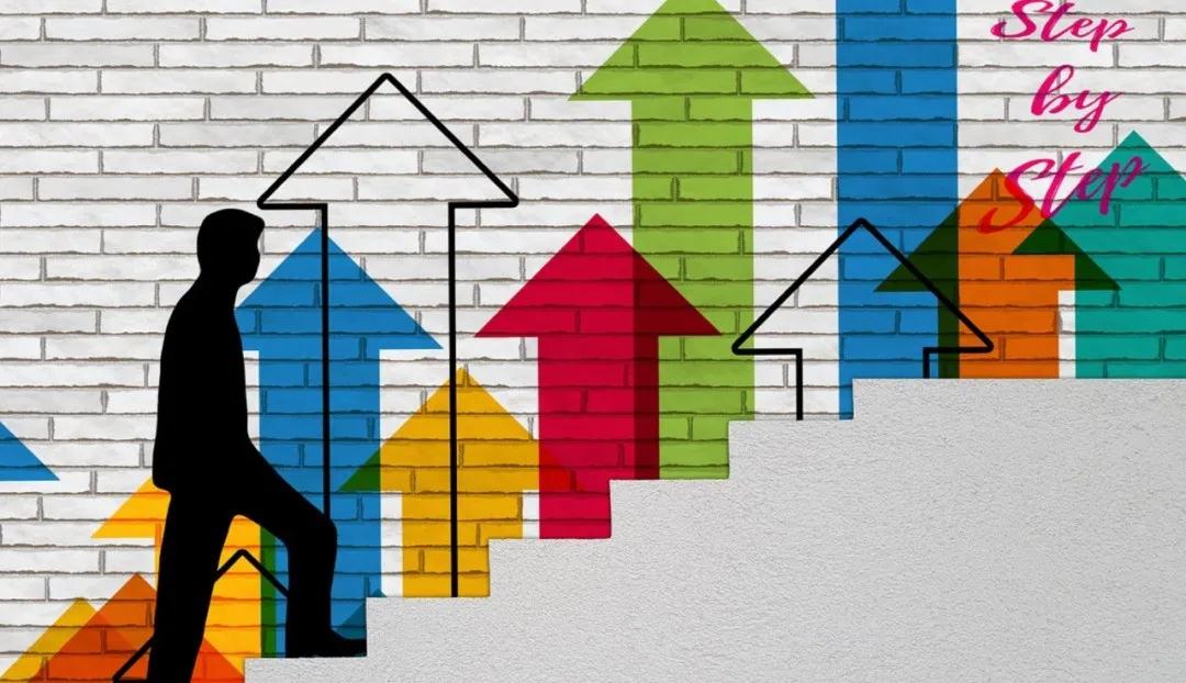 美国老师辞职自己教娃，她用这个网站把学校搬回家