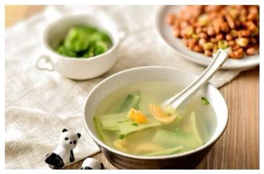 小男孩暴饮暴食变成300斤的大胖子,6岁小男孩胖80斤