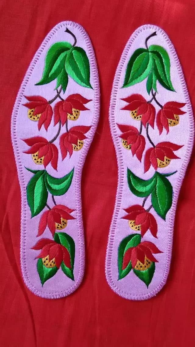 十字绣鞋垫花样图解大图,最受欢迎的小格子鞋垫图案