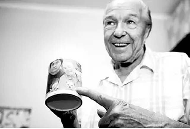 中国小伙为报答瑞士房东为其送终，2012年老人去世：想长眠于中国