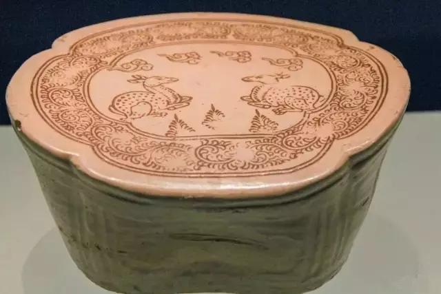 古代人为什么睡那么硬的瓷枕,古人睡觉真的都用瓷枕吗