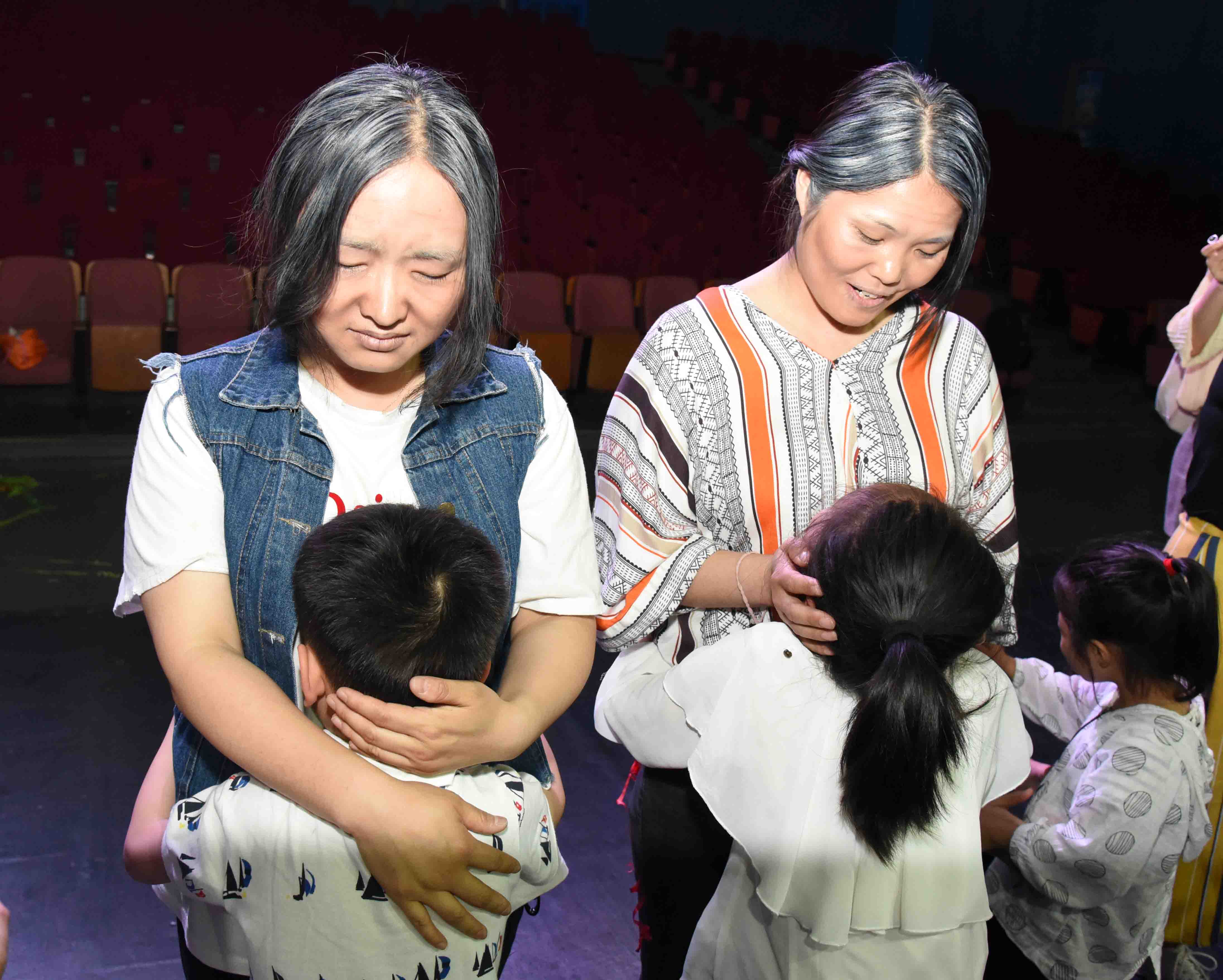 浜插瓙娓告椿鍔ㄦ澀宸炵儌鑻规灉涔愬洯,姣嶄翰鑺傜殑鏉窞