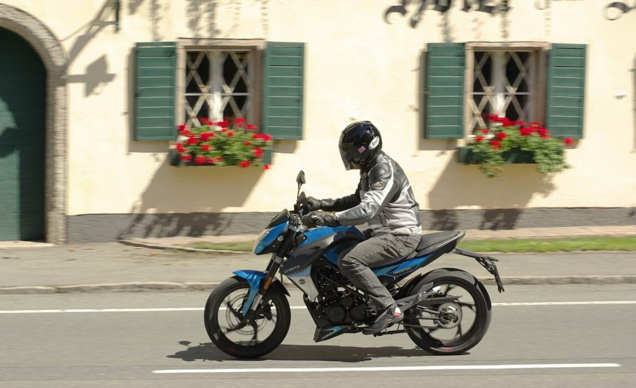 万元跨骑摩托车,6万最具性价比的摩托车