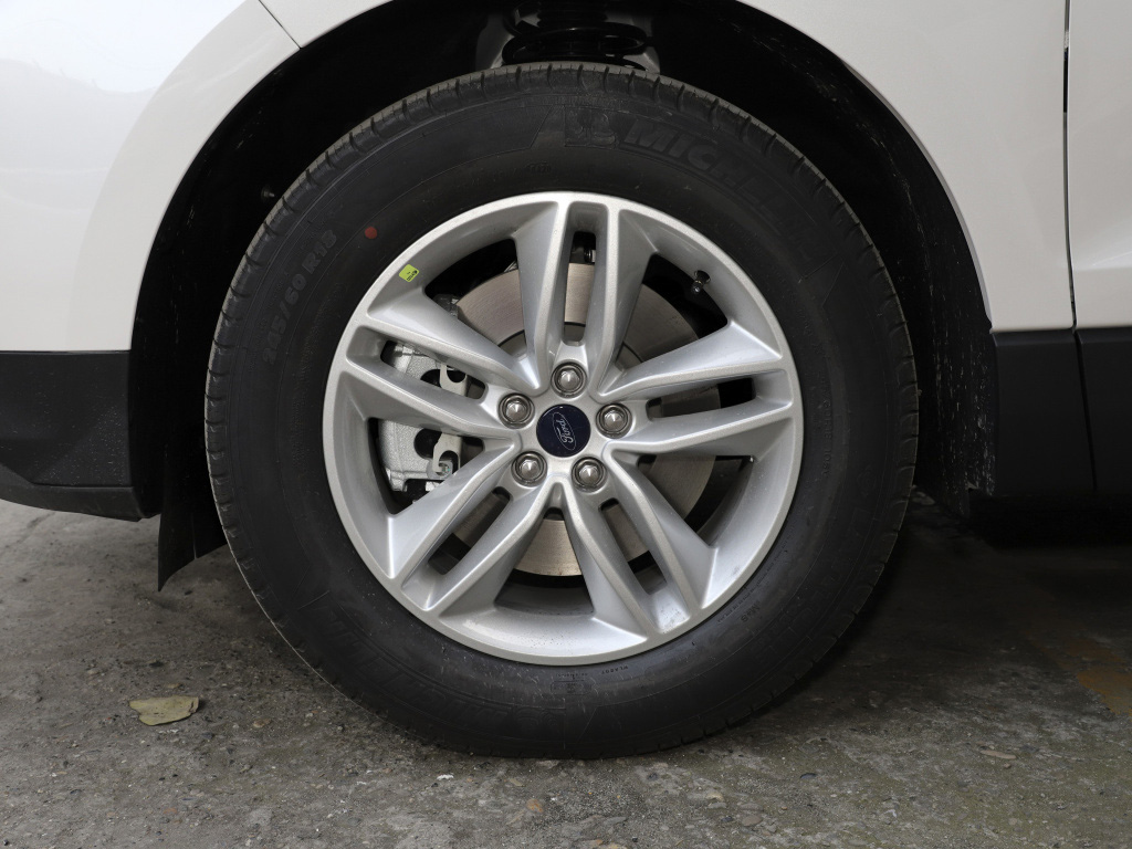 沃尔沃xc60和福特锐界plus哪个好,福特锐界plus2021和昂科威plus