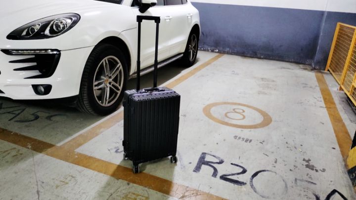 小型轻便指纹锁行李箱,便捷功能行李箱