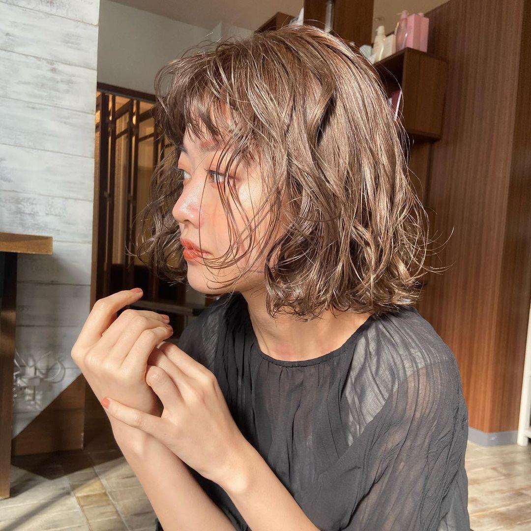 最新流行的日韩中短发型推荐