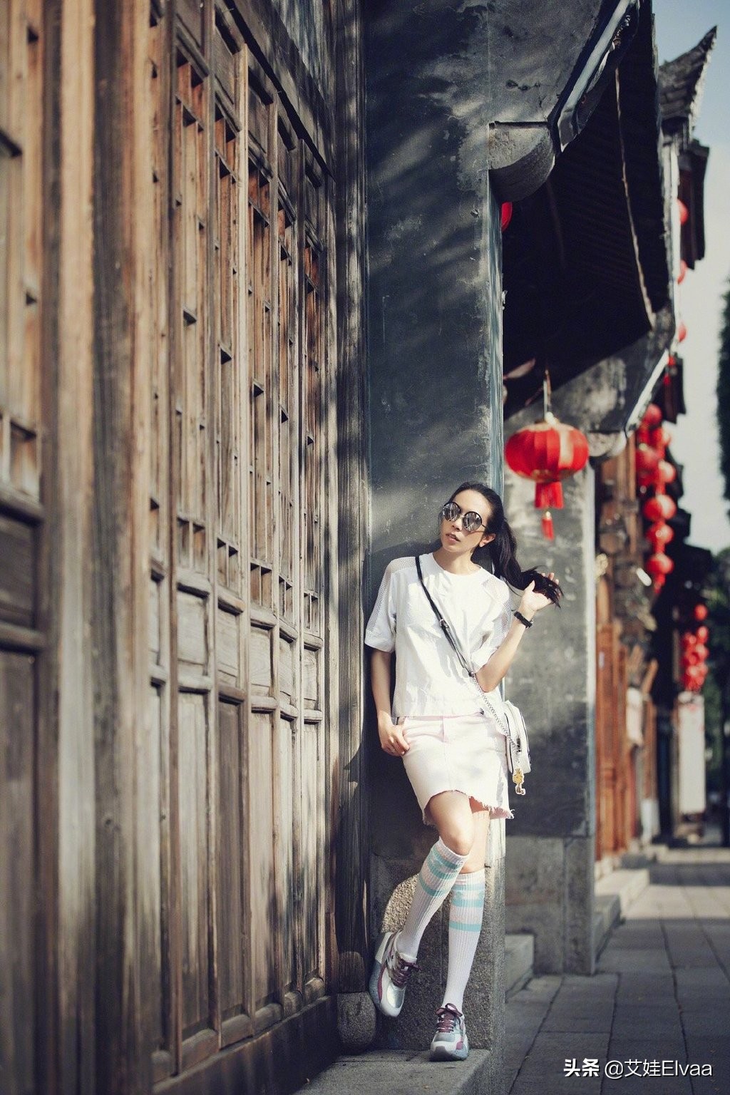 莫文蔚穿西装长腿,莫文蔚秀长腿完整版