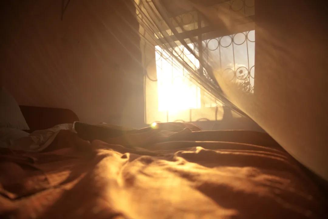 蚕丝被清洗注意事项有哪些,蚕丝被清洗方法和注意事项