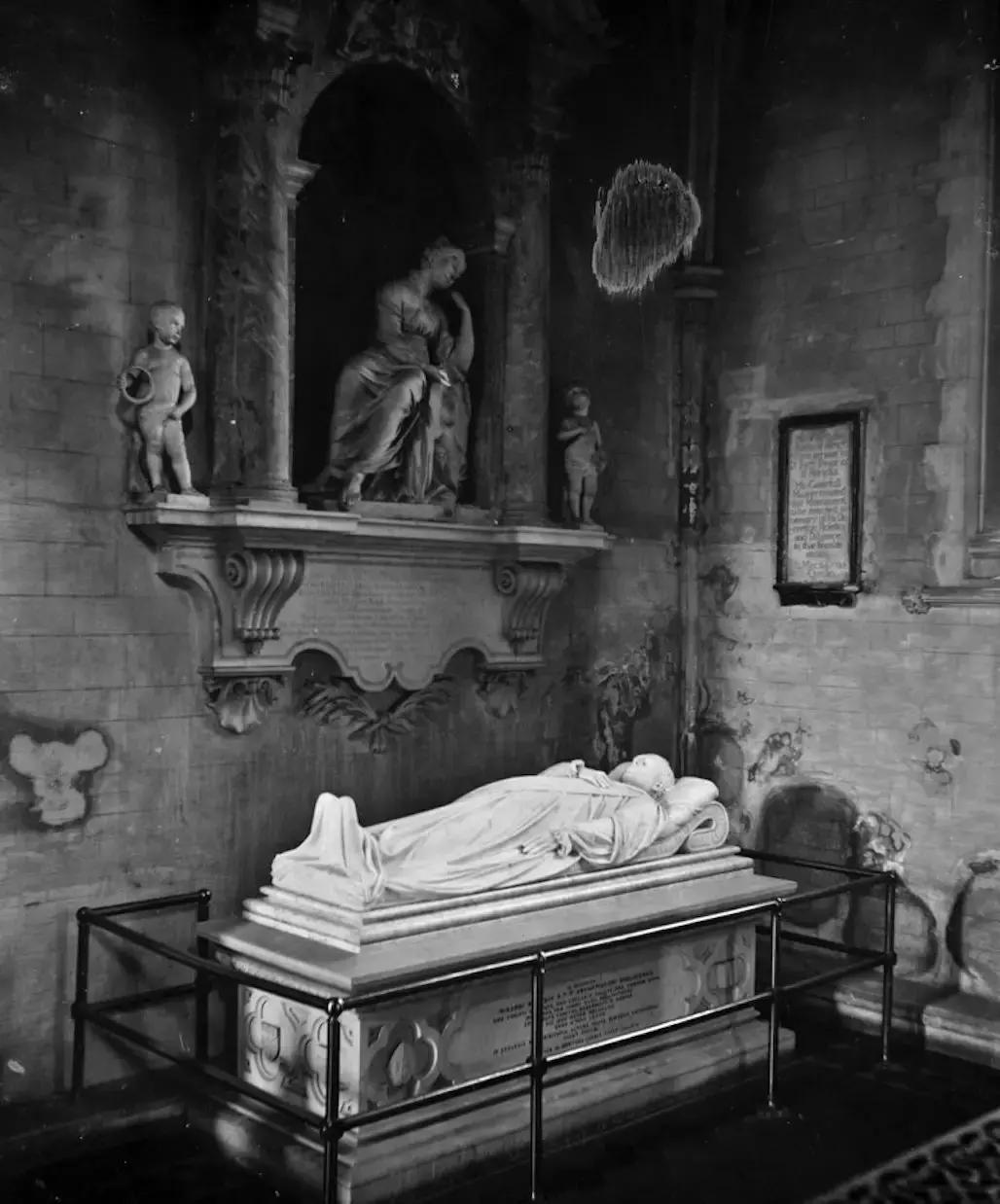 世界上唯一不允许结婚的国家,世界唯一一个不可以离婚的国家