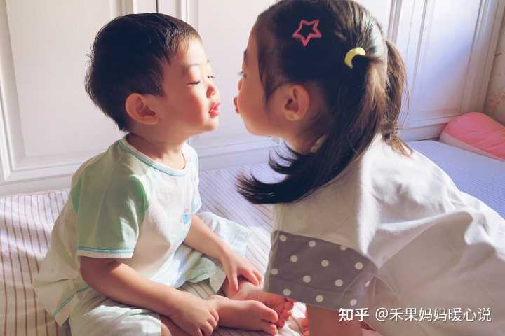 童装女童6-12岁拜年服洋气,2023年最流行的衣服童装