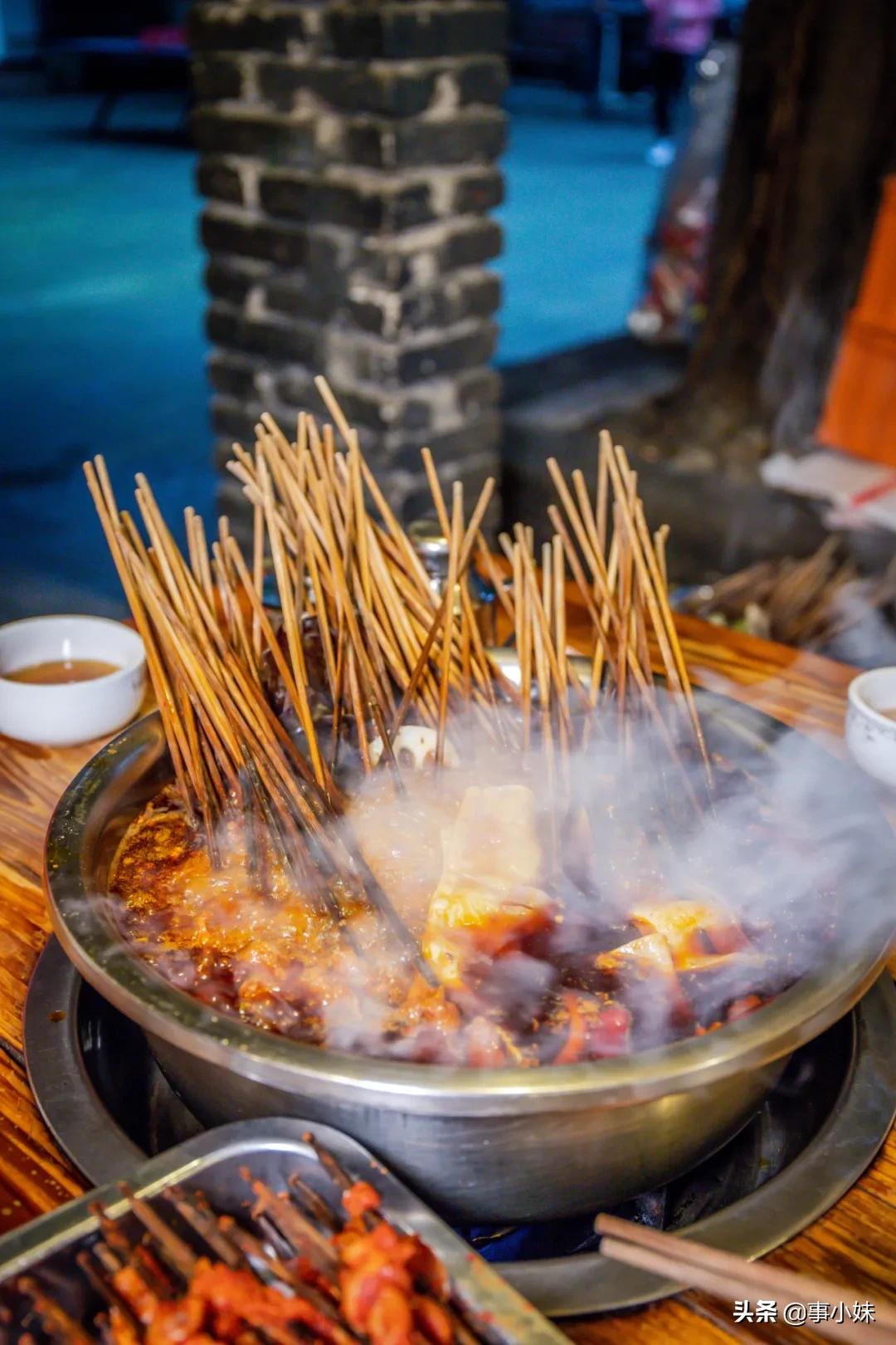 风犬少年的天空解放碑片段,风犬少年的天空解放碑中学取景地