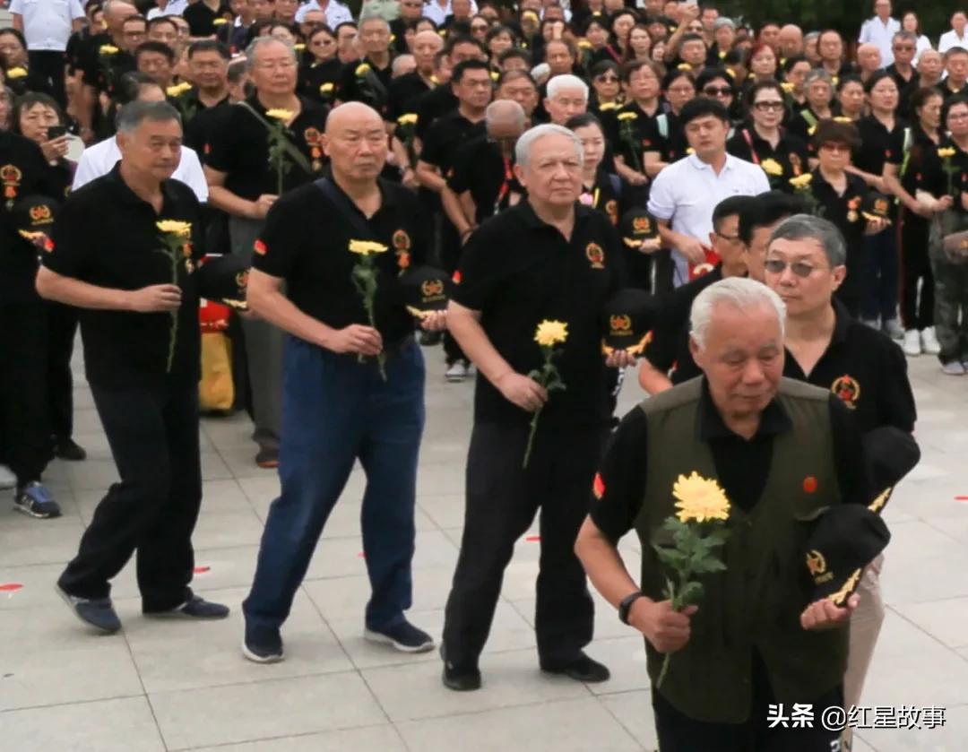 深切缅怀抗战烈士及英雄们,深切缅怀袁隆平同志