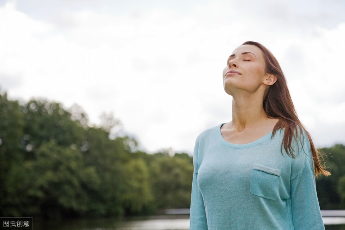 家中雾化吸入正确呼吸法,雾化吸入是口吸鼻呼吗
