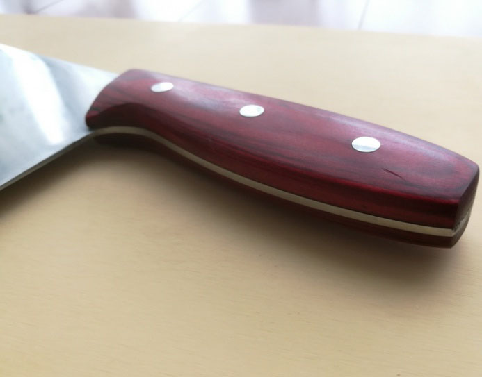 找来几把厨刀品评一下，打发在家无聊时光