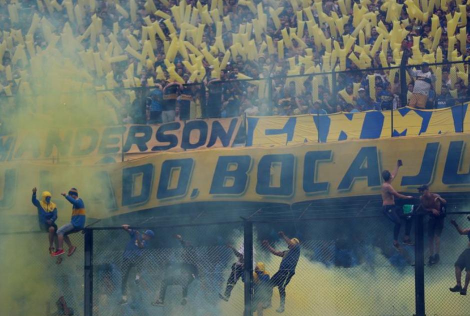 河床球迷被刺死,博卡河床德比惨案