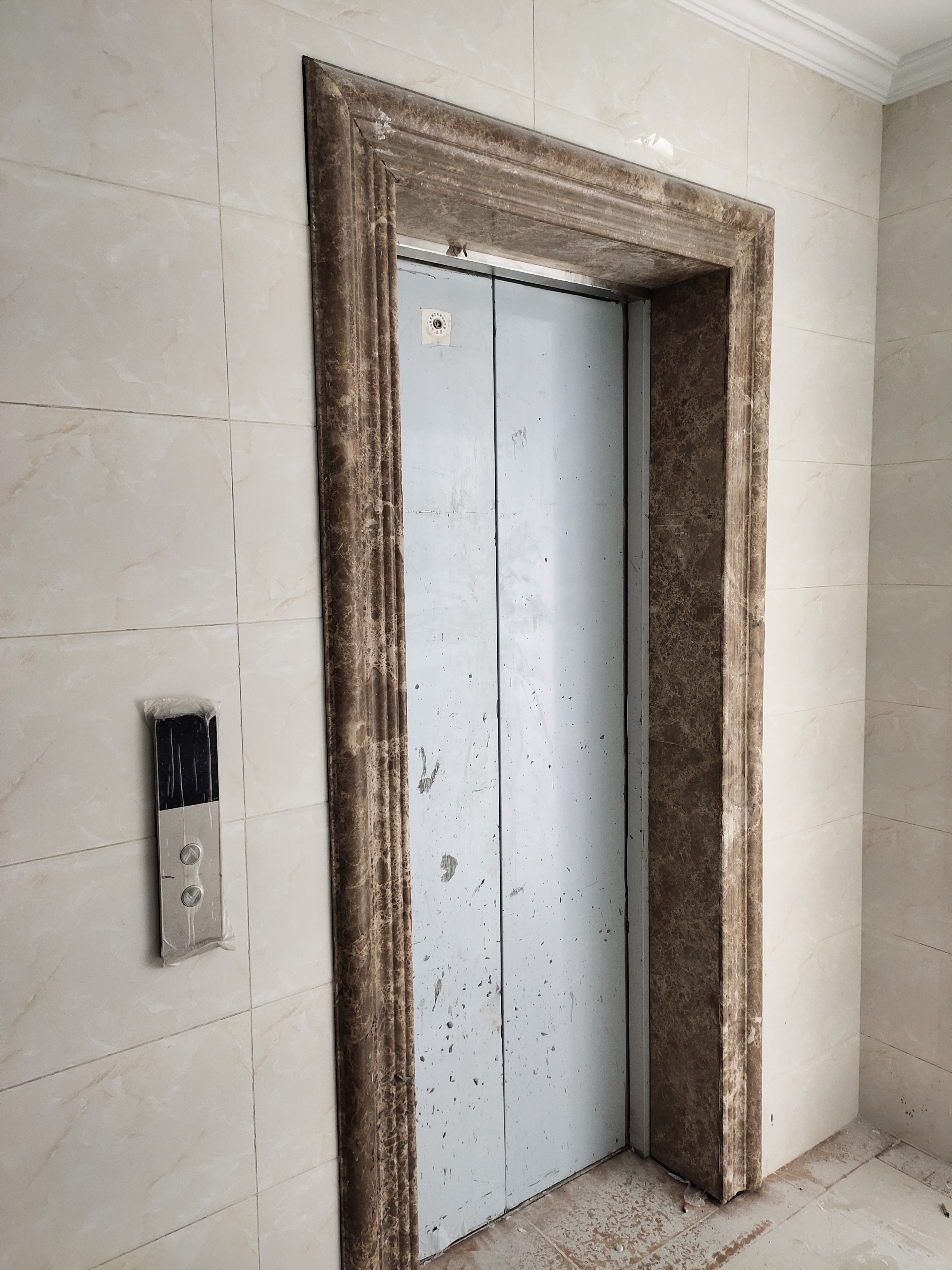 开远凤凰湖畔小区地址,唐山凤凰湖畔小区房价走势