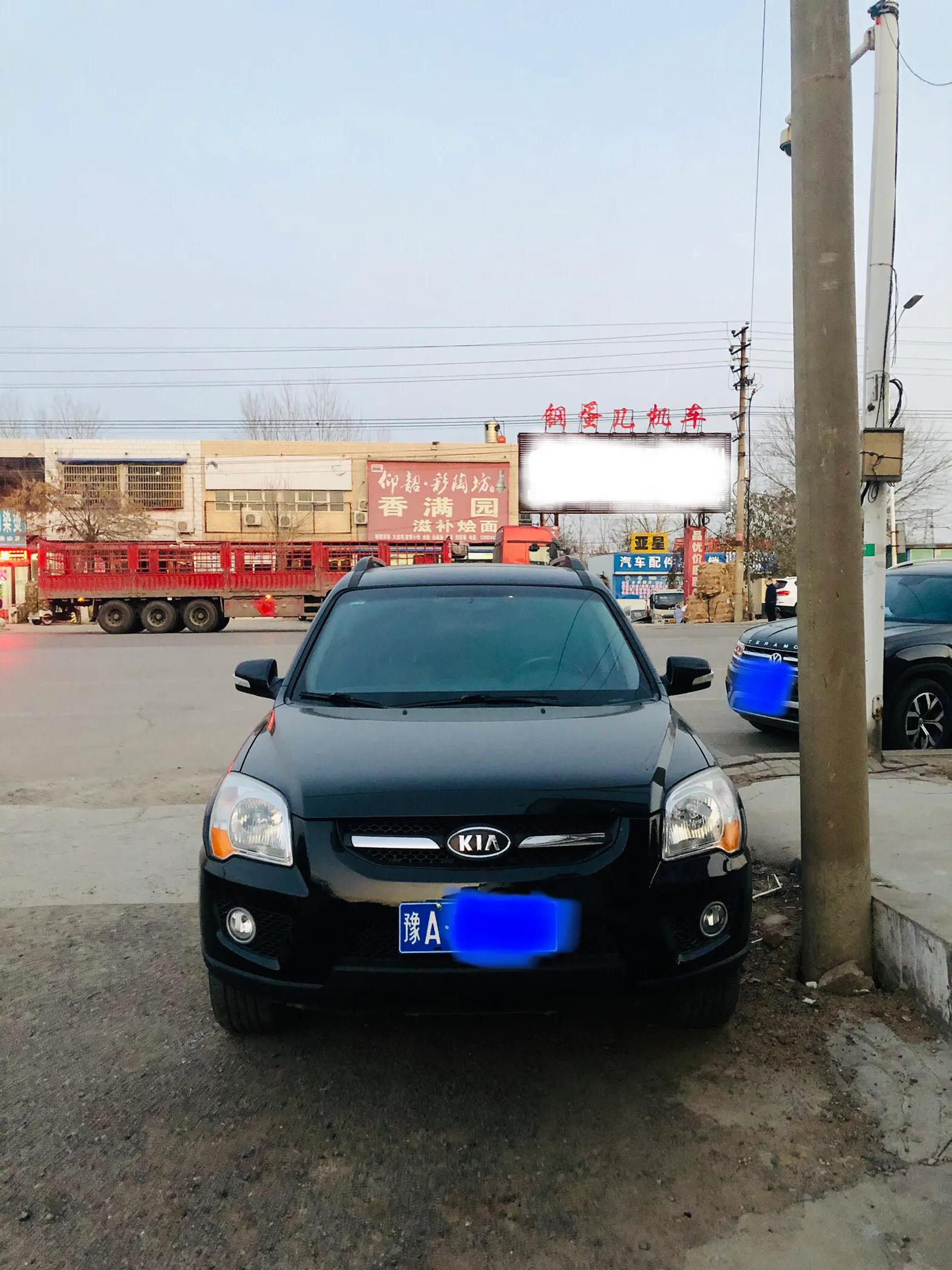 新款起亚狮跑在韩近距离谍照曝光,韩国车值得买的车型