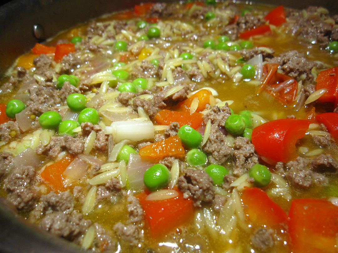 做意面时，面条过凉水就错了，多数人不懂，难怪炒面粘锅不顺滑