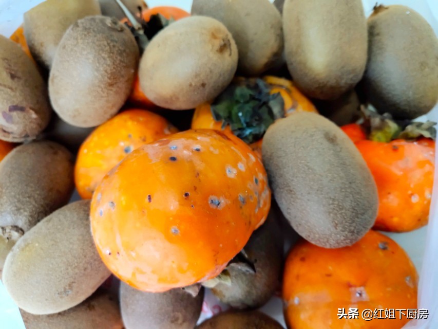 吃了不熟的柿子怎么去除柿子涩味,柿子涩口怎么处理