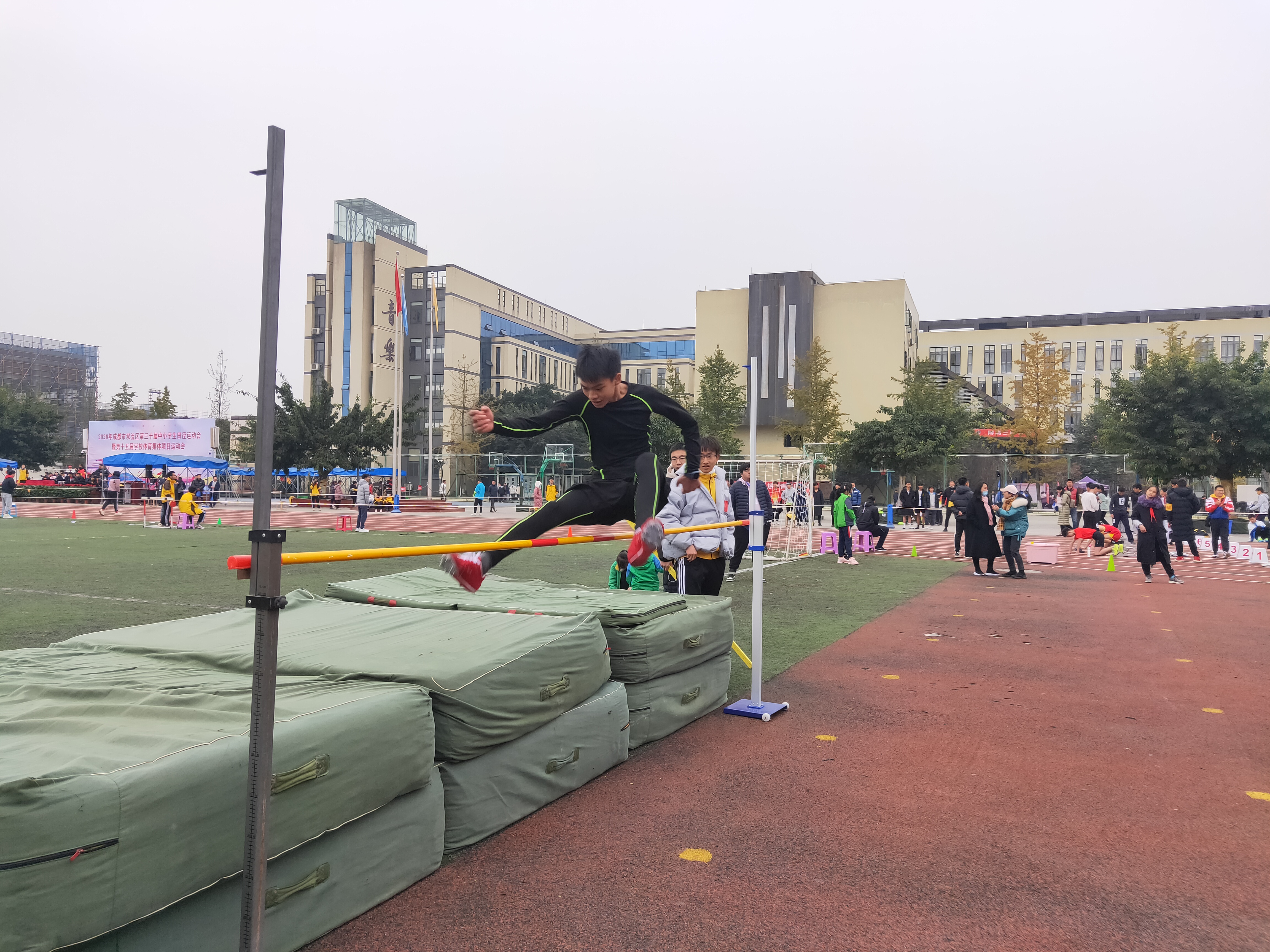 东升小学田径比赛,双流东升迎春小学运动会