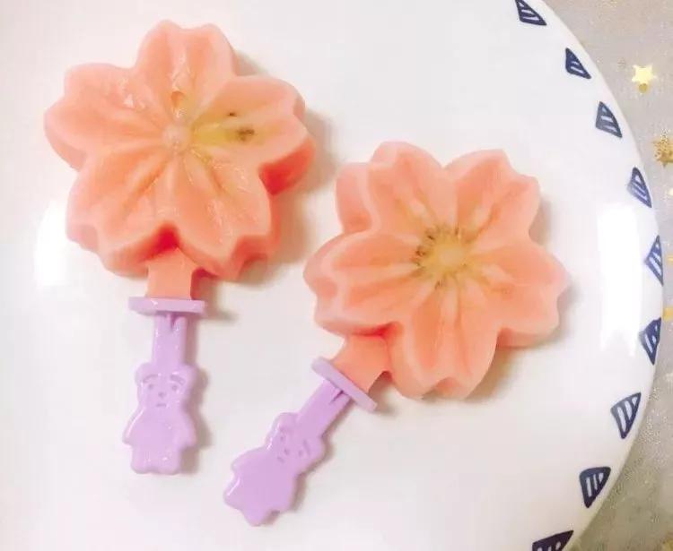 不用淡奶油用冰淇淋机自制冰淇淋,自制冰淇淋不用淡奶油不用牛奶