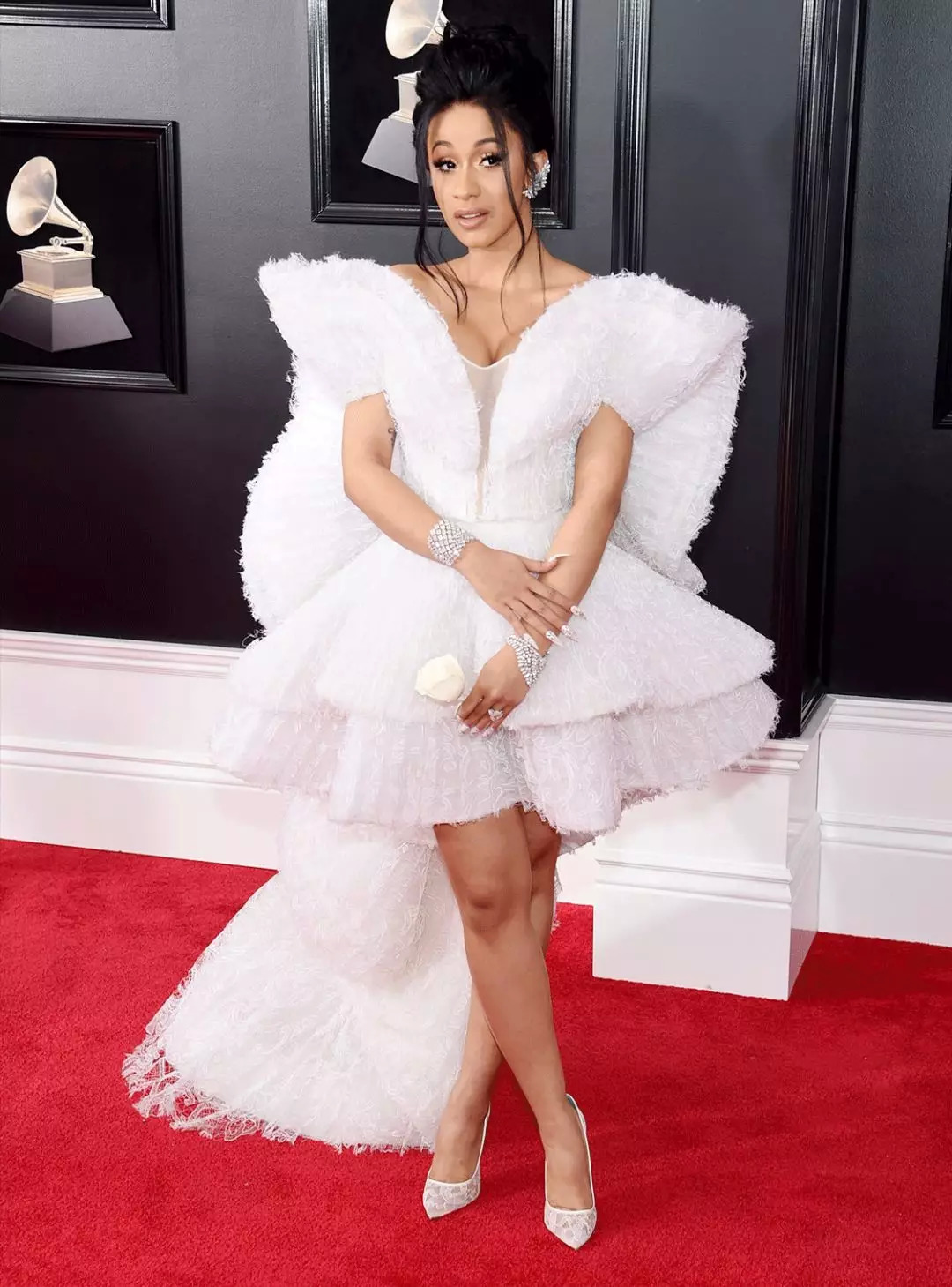 牛本山后继有人｜一个做过脱衣舞娘，唱得了Rap的小品演员CardiB