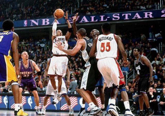 2001年全明星赛，最经典的翻盘，也是有最富戏剧性的前戏