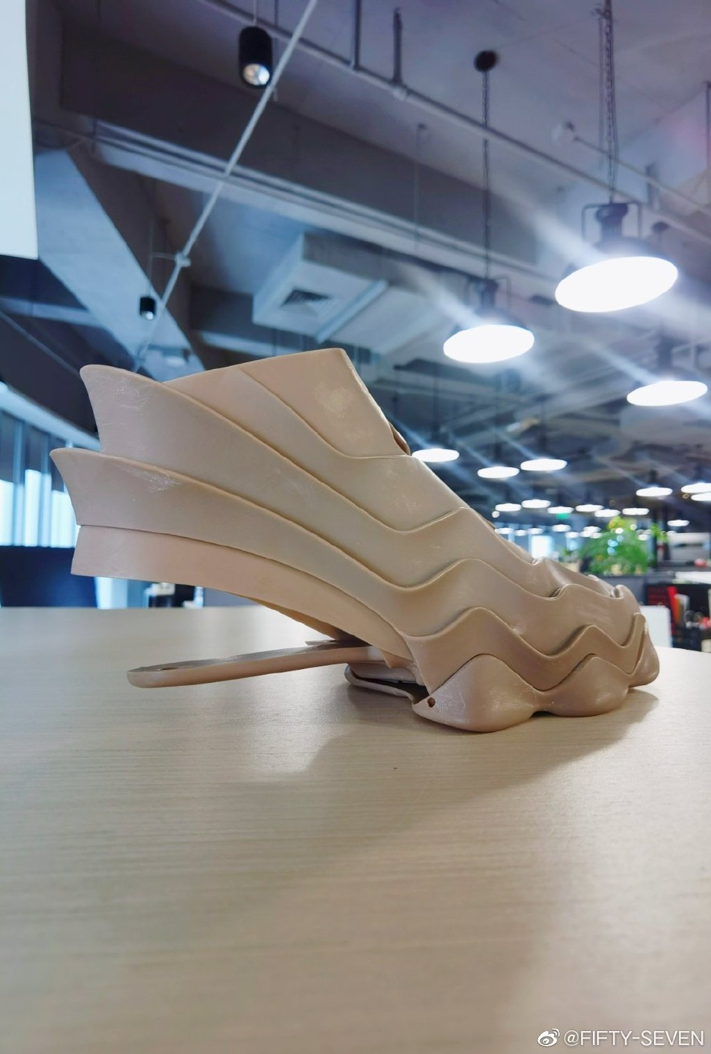 安踏最新款的鞋是什么鞋,安踏2023年新品鞋多少钱