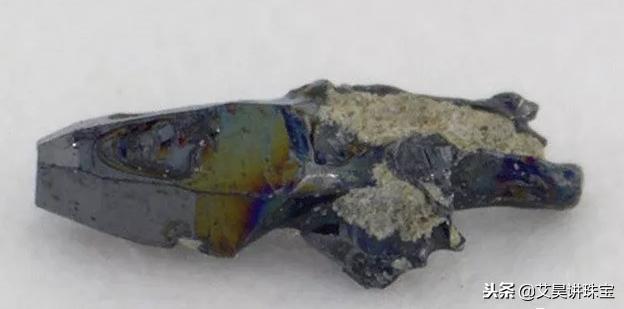 钻石珠宝入门基本知识 (珠宝知识讲解钻石)