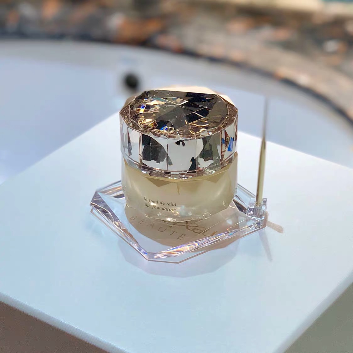 世界上最贵的粉底液多少钱一瓶,世界顶级贵妇粉底液