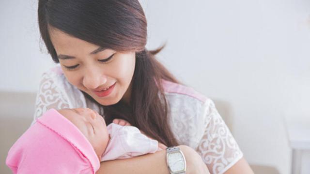 月子期间腰酸背痛会留下月子病吗,出了月子干活腰疼有事吗