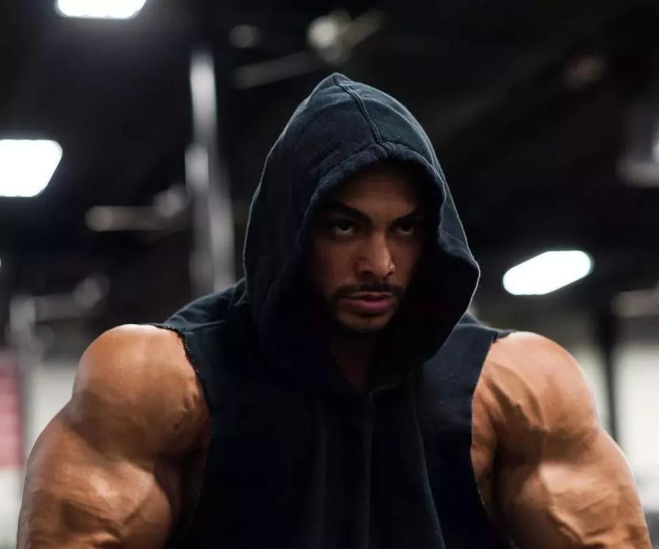 如何从瘦弱变强壮训练教程,强壮男性的训练方法