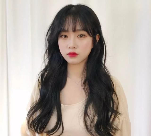 方圆脸适合的发型推荐,方圆脸女生适合什么发型