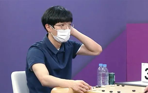 申真谞甩开朴廷桓10次领跑韩国,韩国申真谞和申旻埈是什么关系