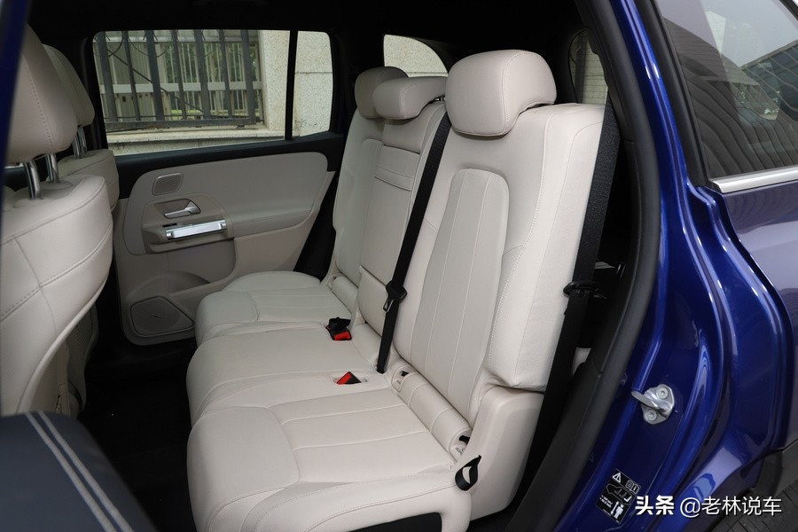 宝马x12.0t和23款奔驰glb2.0t,宝马x12.0和奔驰glb1.3哪个性价比高