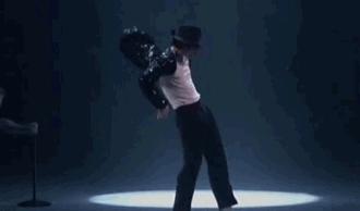 能接受否：男明星的舞蹈动作“顶胯”怎样才不会显得油腻？