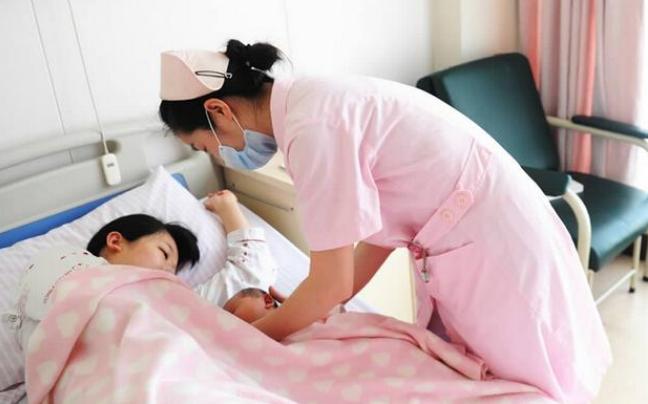 产妇刚生完小孩注意哪些事项,产妇刚生完孩子需要注意哪些