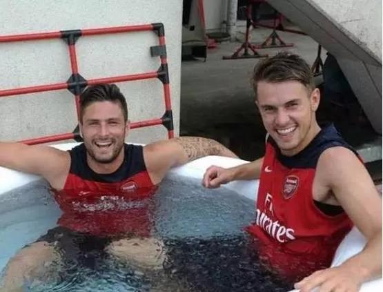 健身过度肌肉酸痛脖子僵怎么缓解,健身肌肉酸痛还能继续锻炼吗