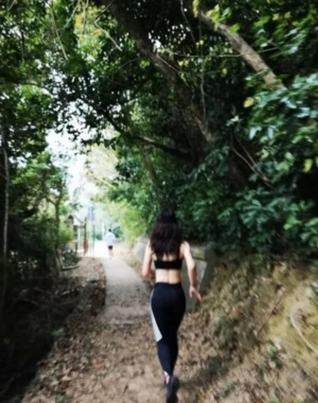 吕丽君刘銮雄分手,吕丽君和刘銮雄相识